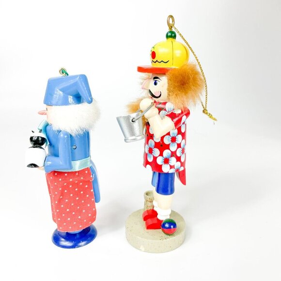 Hallmark Nutcracker Ornaments Frieda Animal Friend Beach 1992 Set of 2 - Picture 2 of 6